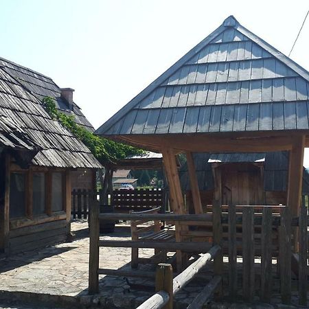 Konoba Ognjiste Bed & Breakfast Sokolac  Luaran gambar