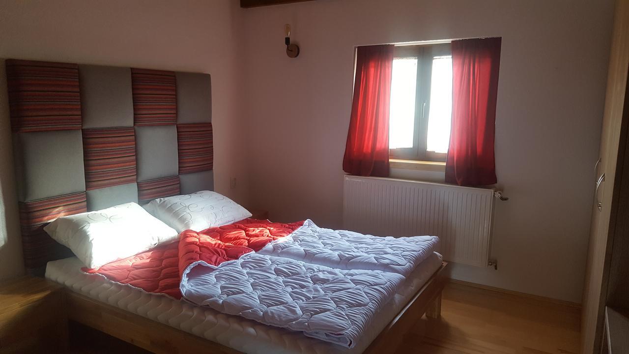 Konoba Ognjiste Bed & Breakfast Sokolac  Luaran gambar