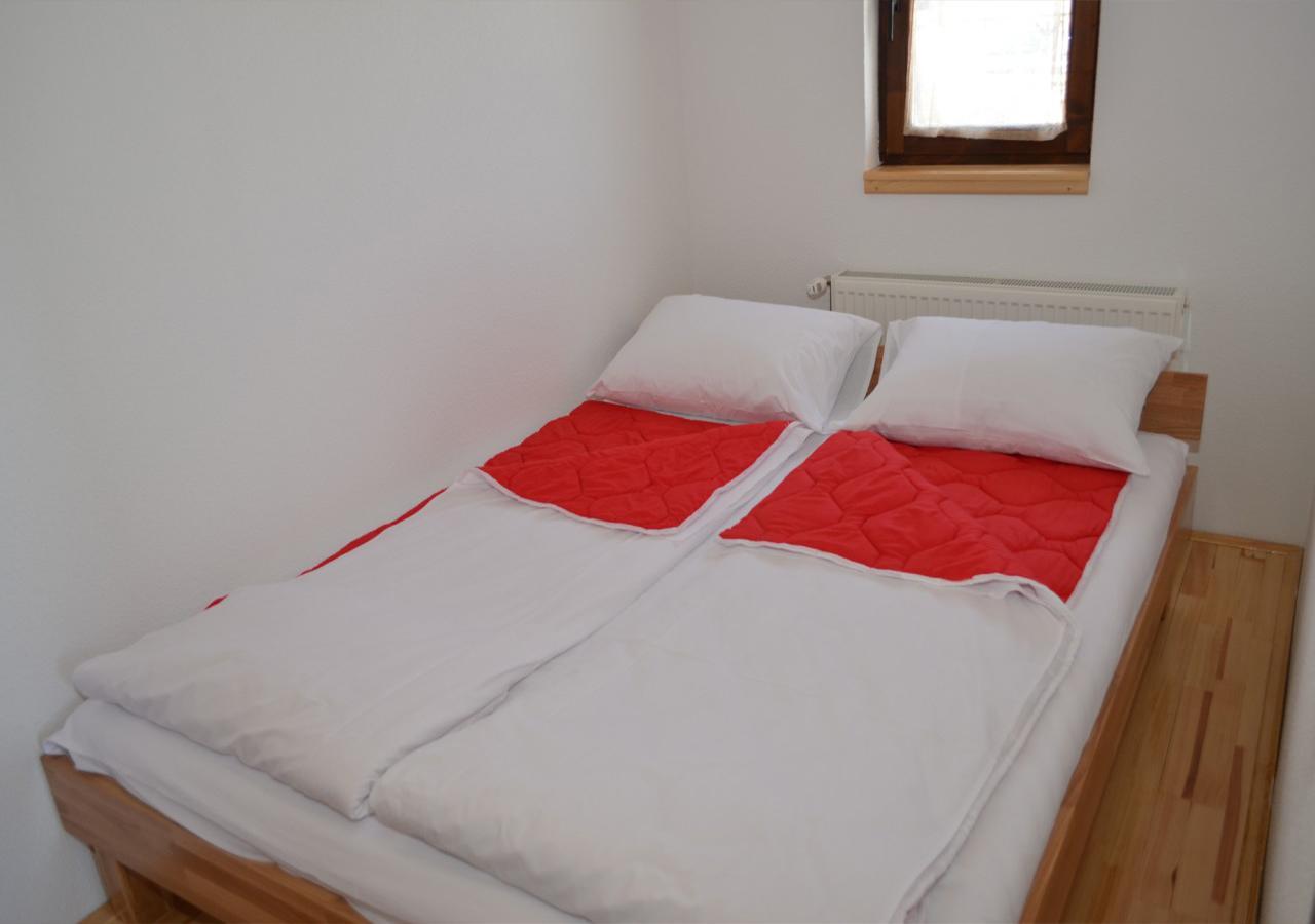Konoba Ognjiste Bed & Breakfast Sokolac  Luaran gambar