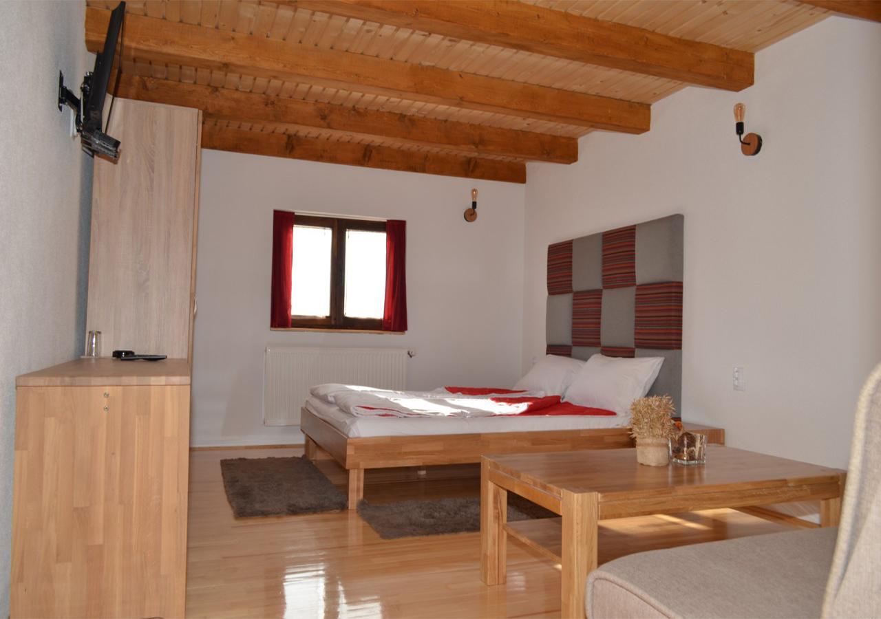 Konoba Ognjiste Bed & Breakfast Sokolac  Luaran gambar