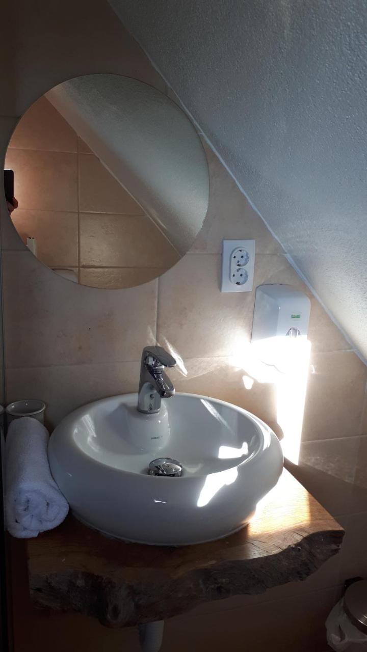 Konoba Ognjiste Bed & Breakfast Sokolac  Luaran gambar