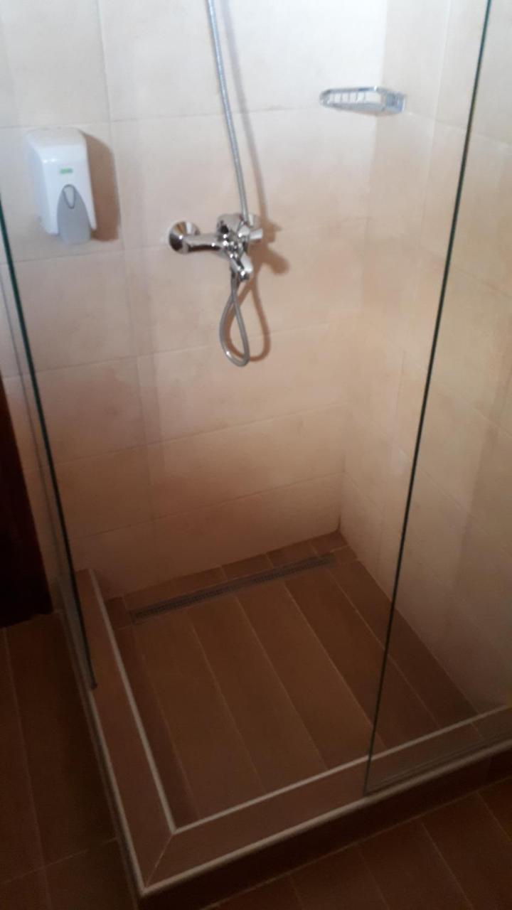 Konoba Ognjiste Bed & Breakfast Sokolac  Luaran gambar