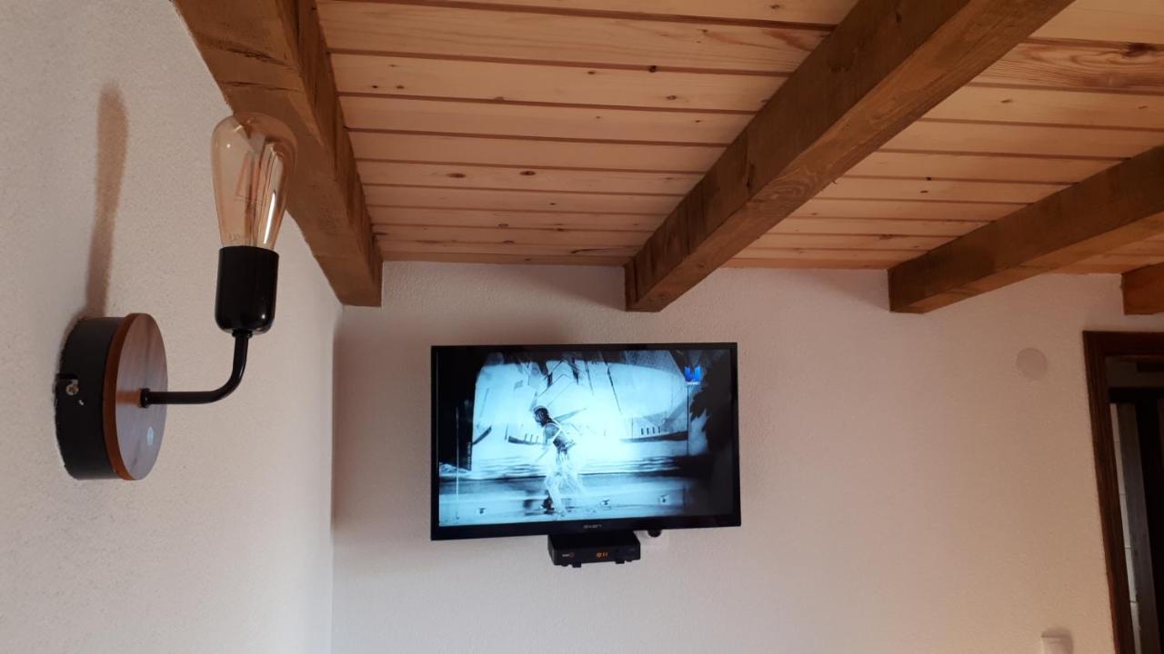 Konoba Ognjiste Bed & Breakfast Sokolac  Luaran gambar