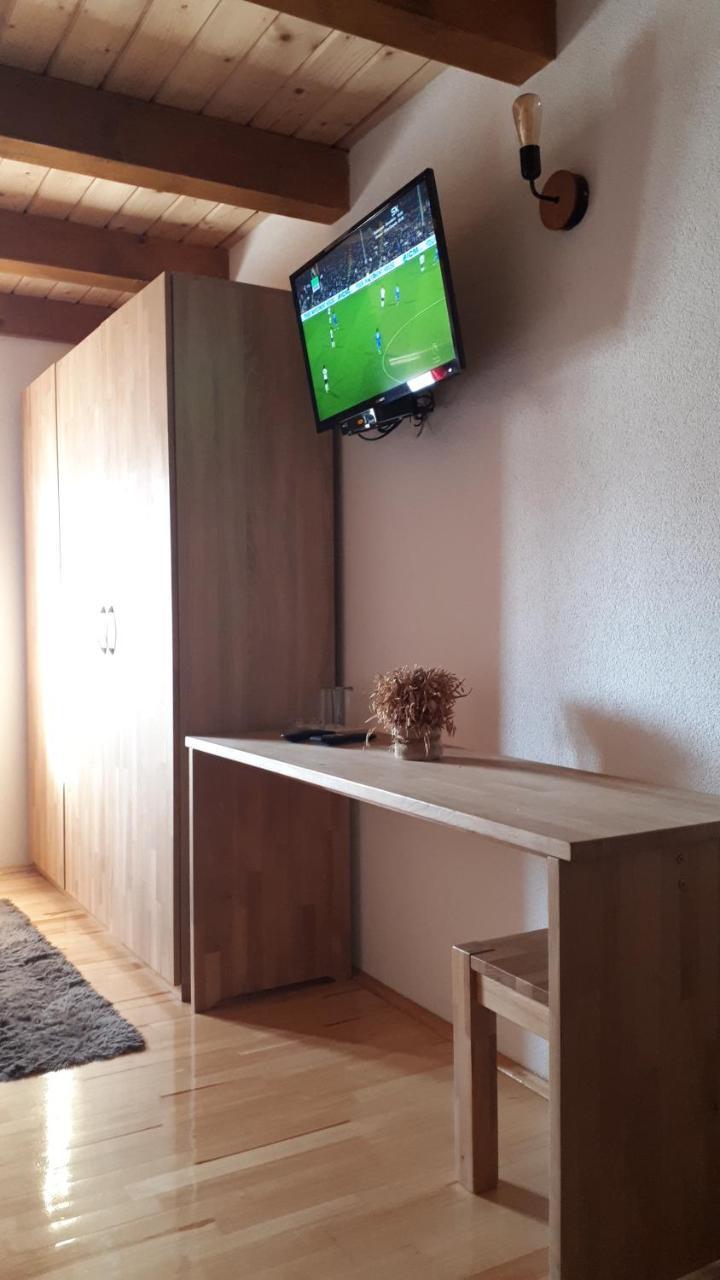 Konoba Ognjiste Bed & Breakfast Sokolac  Luaran gambar