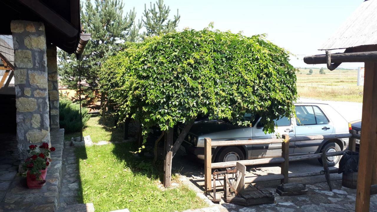 Konoba Ognjiste Bed & Breakfast Sokolac  Luaran gambar