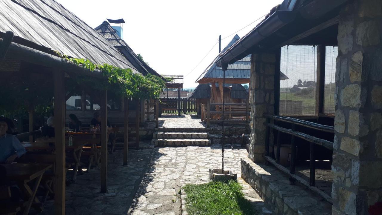 Konoba Ognjiste Bed & Breakfast Sokolac  Luaran gambar